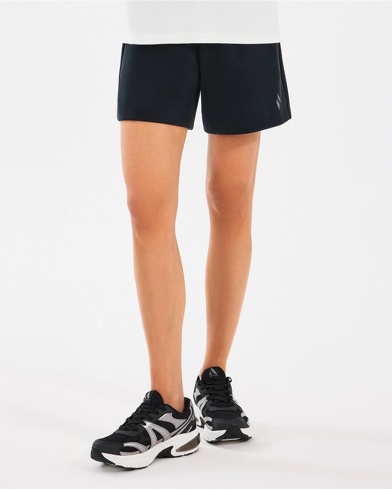 Skechers W Lounge Regular 5 Inch Sweatshort Kadın  Şort