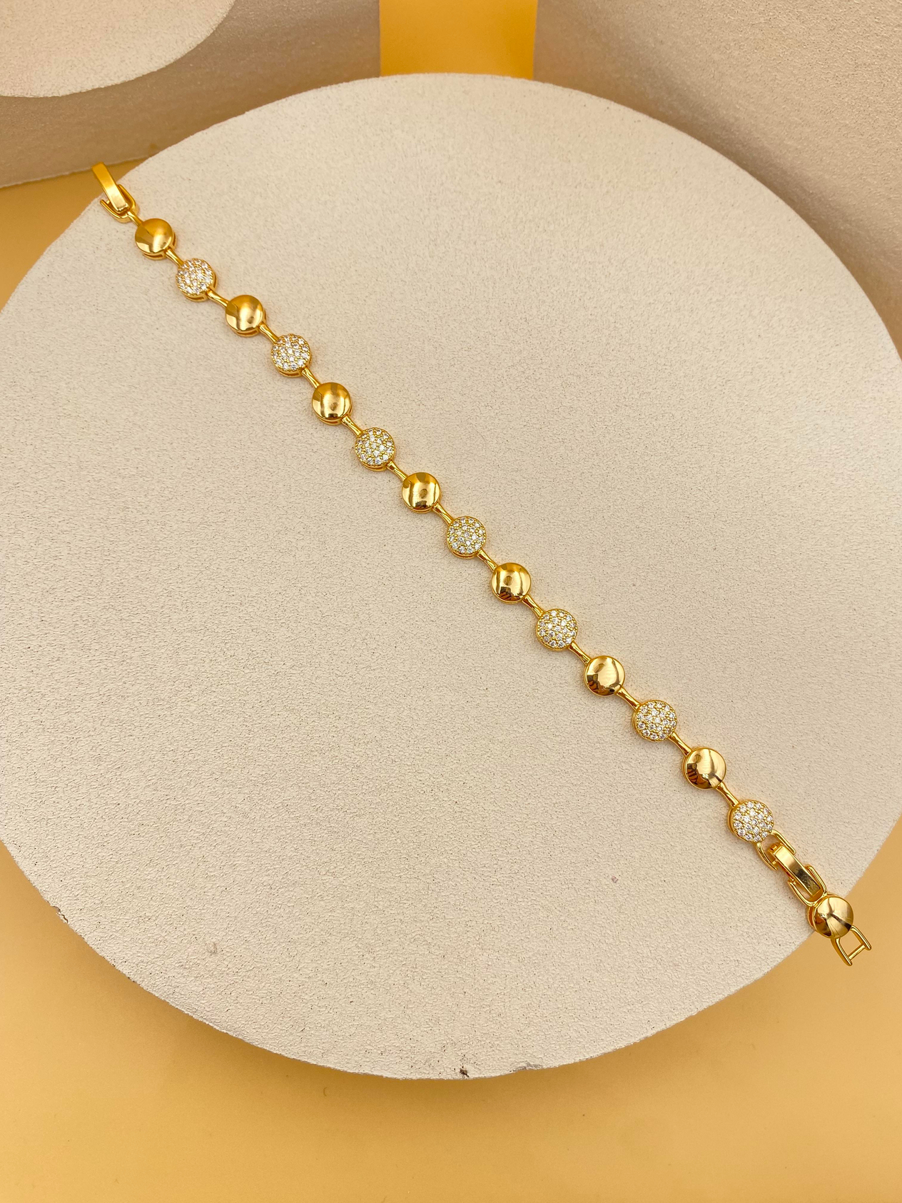 TAŞLI VIP BİLEKLİK OVAL