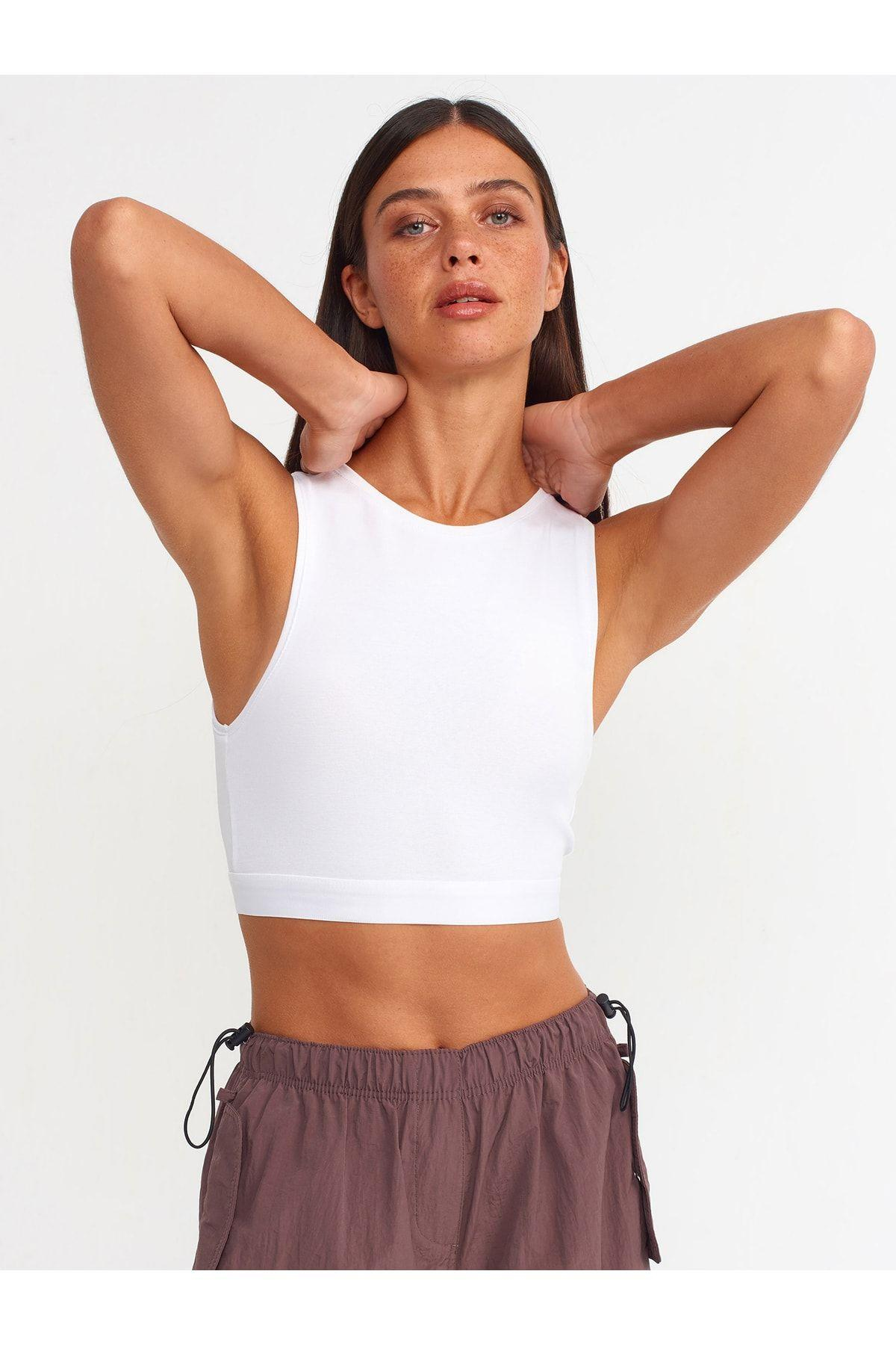 30114-crop-top-beyaz-b34caf.jpg