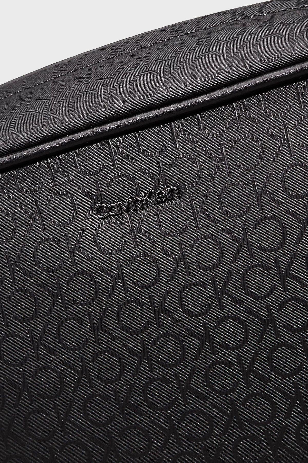 calvin-klein-jakarli-logo-baskili-tutm--8517-.jpg