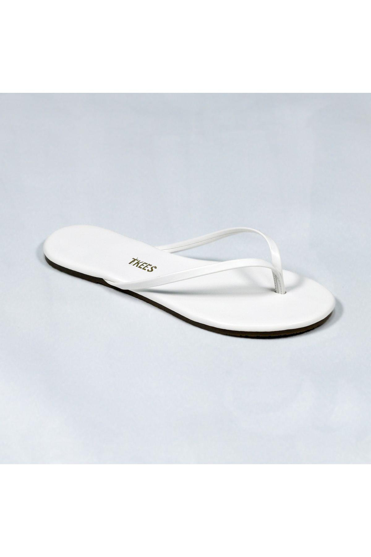 kadin-beyaz-sik-gunluk-parmak-arasi-te-2-ad84.jpg