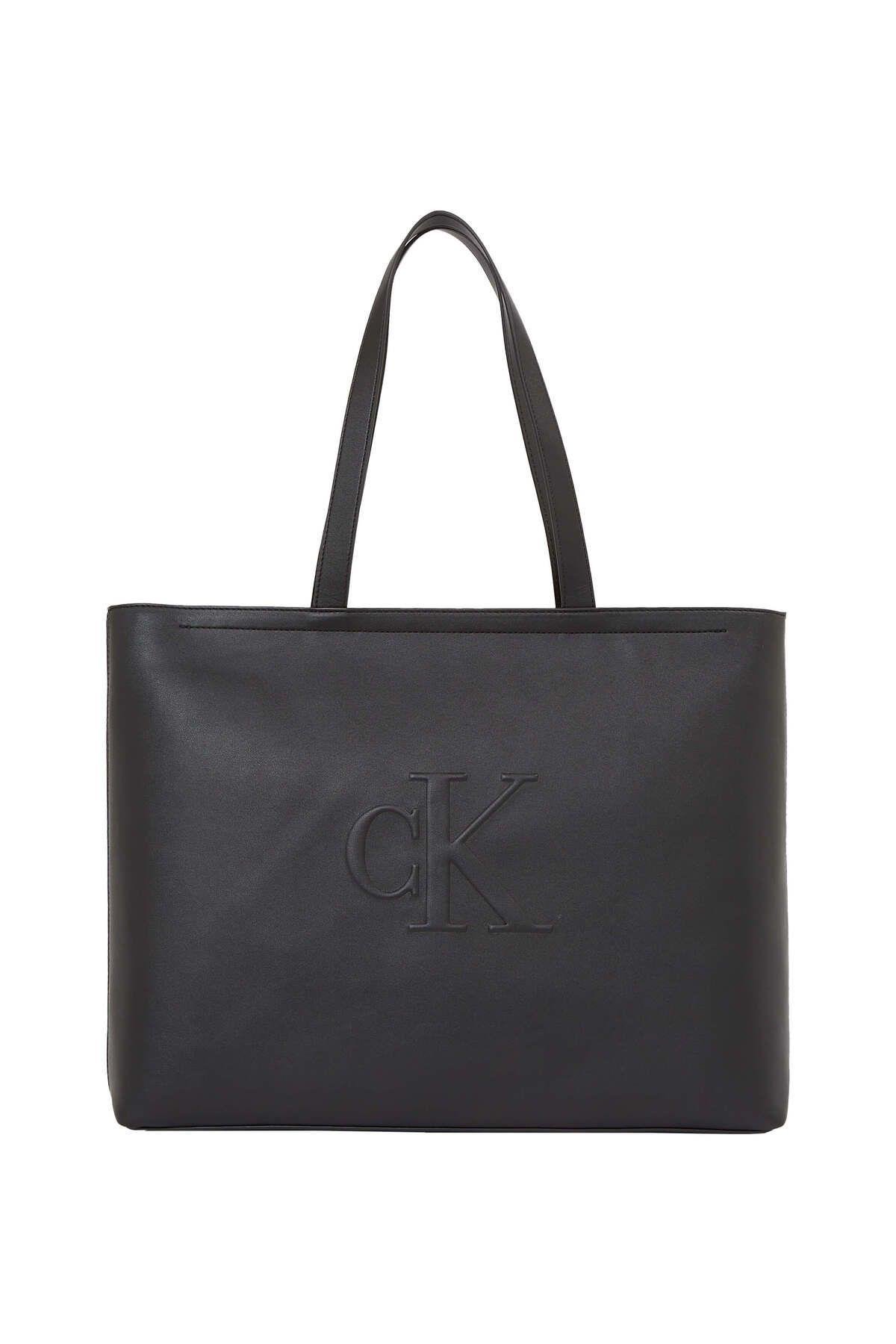 sculpted-slim-tote-bbfc8b.jpg