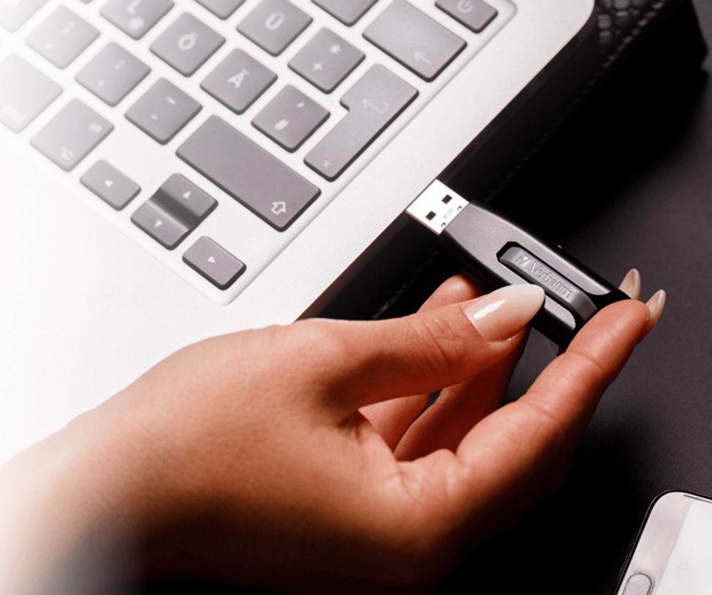 VERBATIM 49173 - 32GB STORE 'N' GO V3 USB 3.2 GEN 1 DRIVE