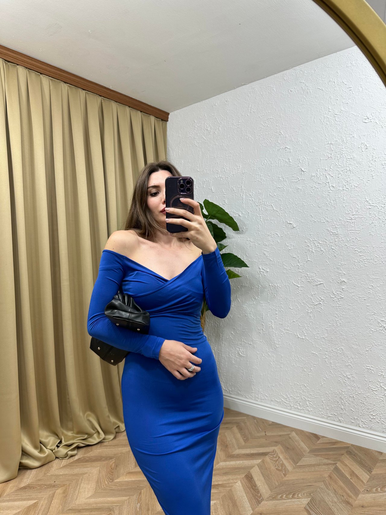 Sandy Kumaş Kalp Yaka Düşük Omuz Uzun Saks Mavi Elbise