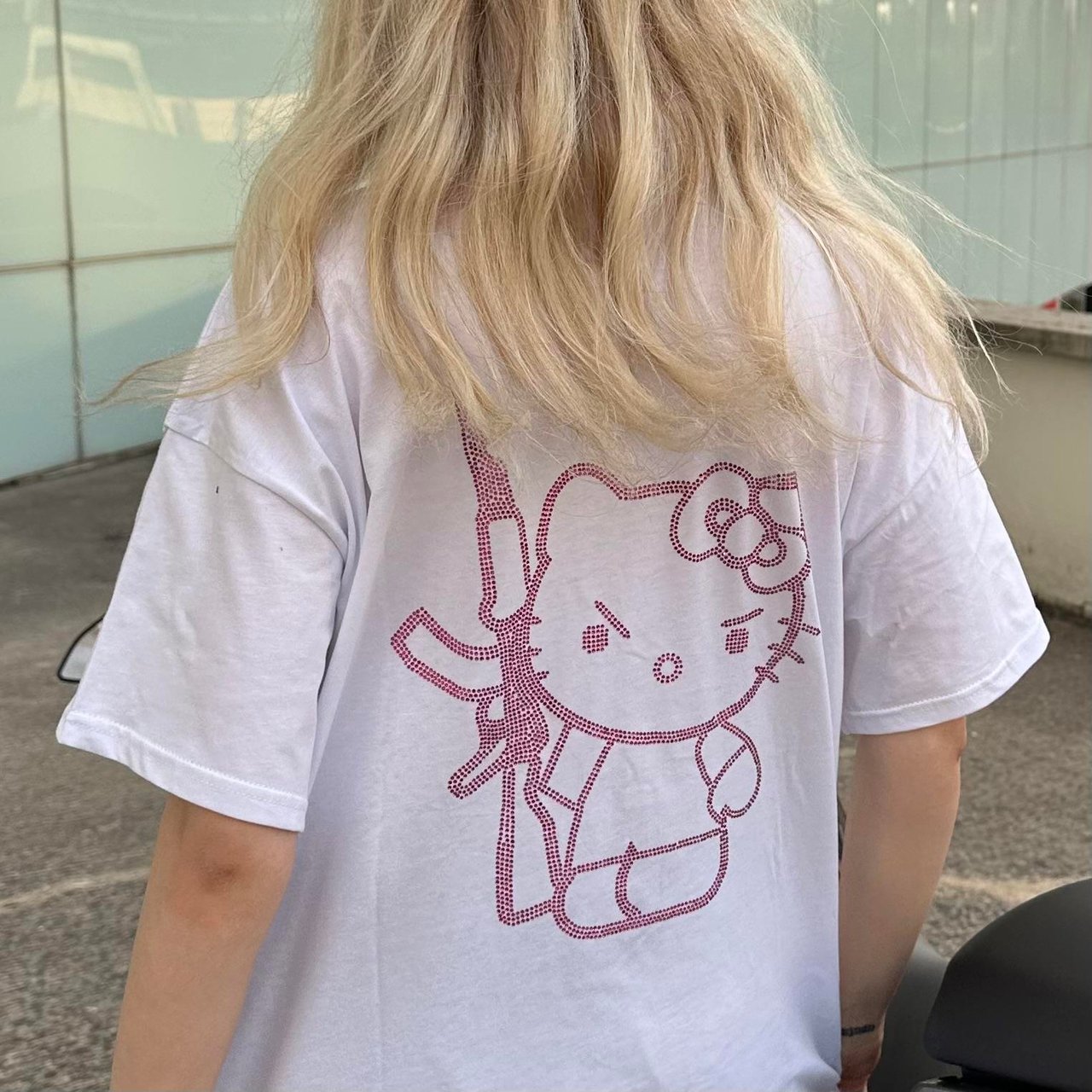 Beyaz Taşlı Hello Kitty Premium Oversize T-shirt