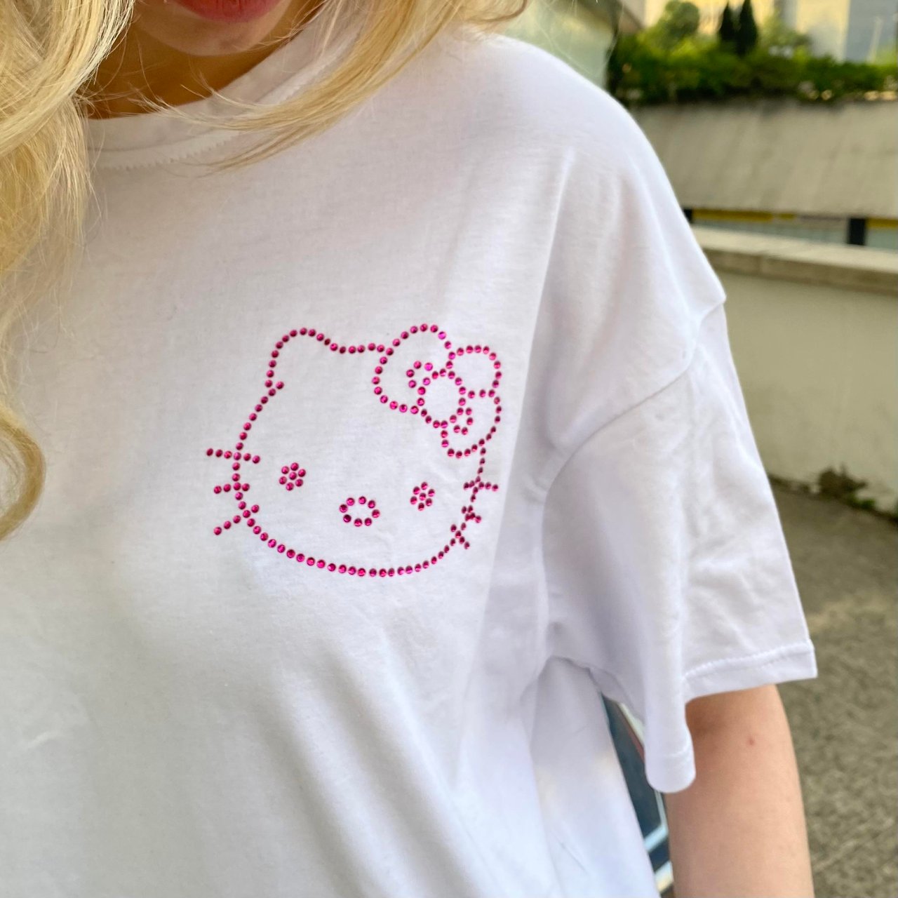Beyaz Taşlı Hello Kitty Premium Oversize T-shirt