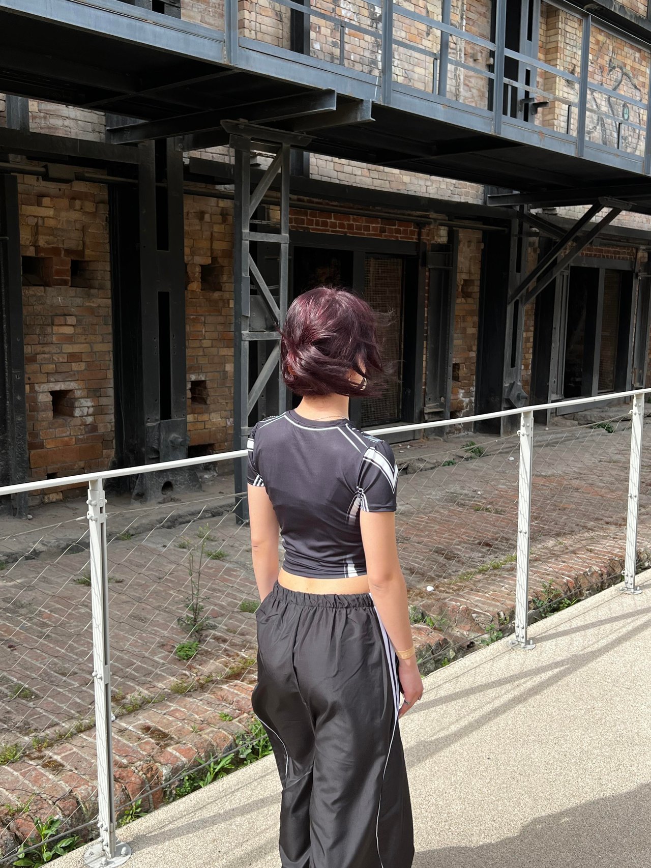 Brave Black Detail Tech Crop Top