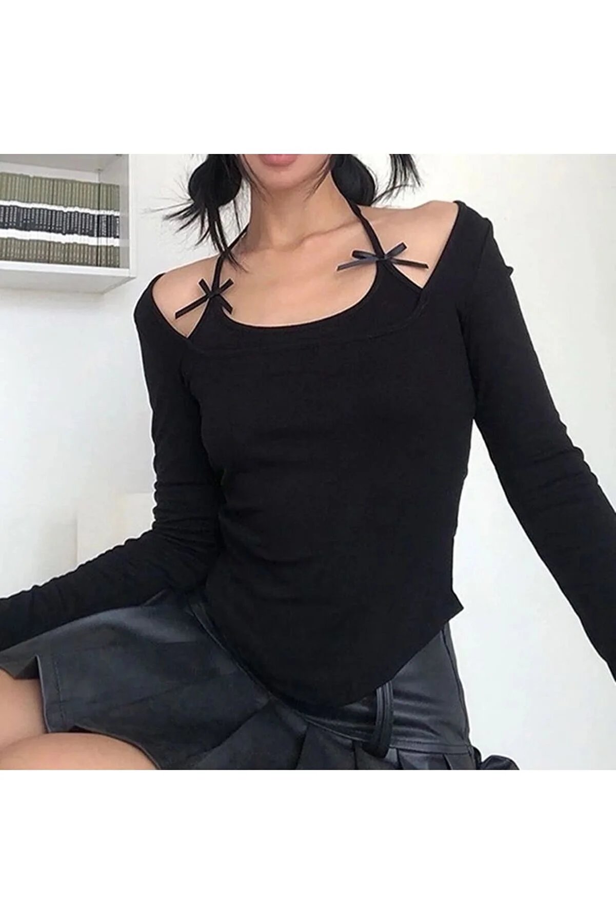 Kurdeleli Askı Uzun Kollu Siyah Body
