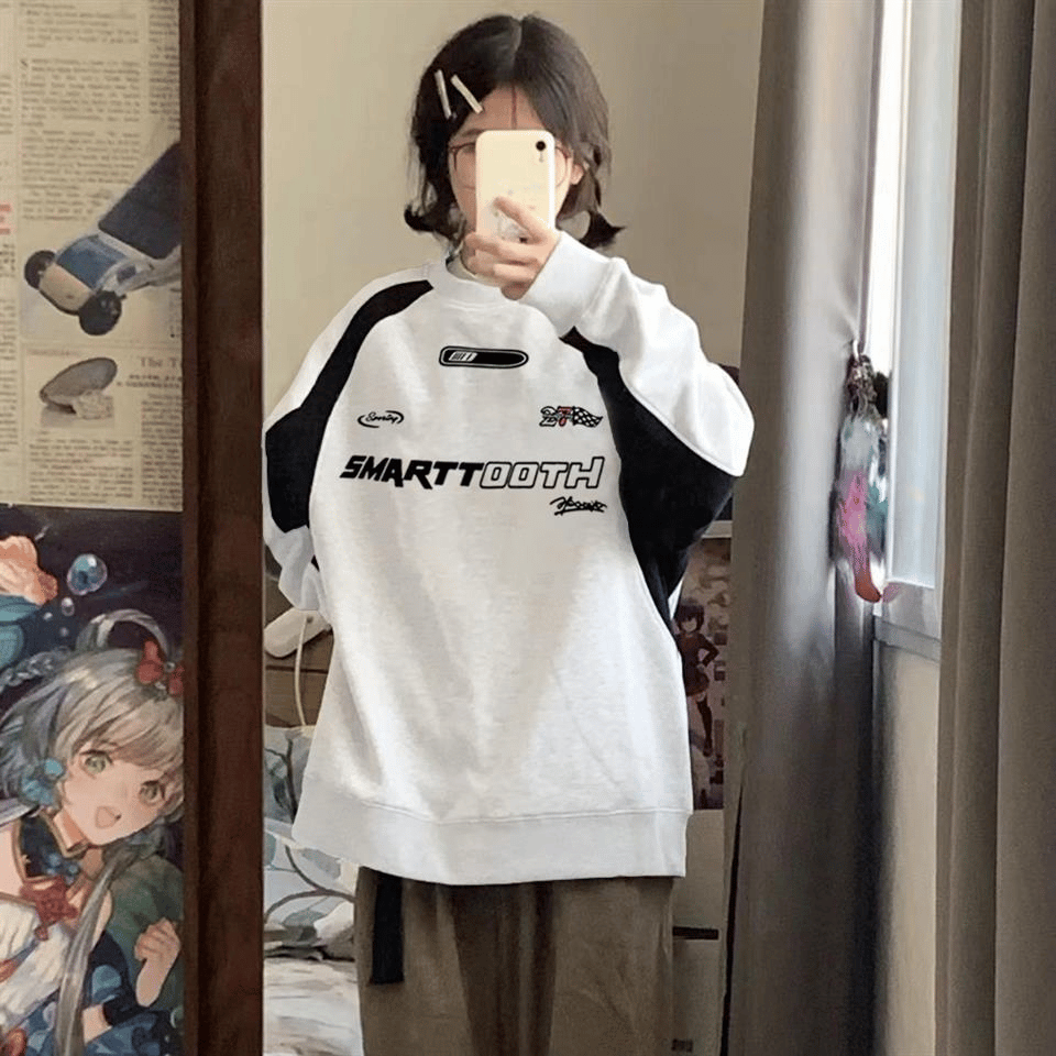 Y2K Streetwear Smarttooth Baskılı Beyaz Unisex Oversize Bisiklet Yaka Sweatshirt
