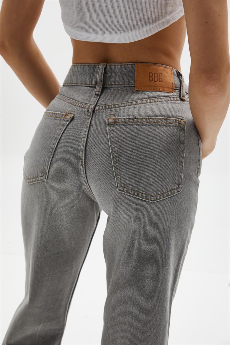 Gri Straight Fit Jean