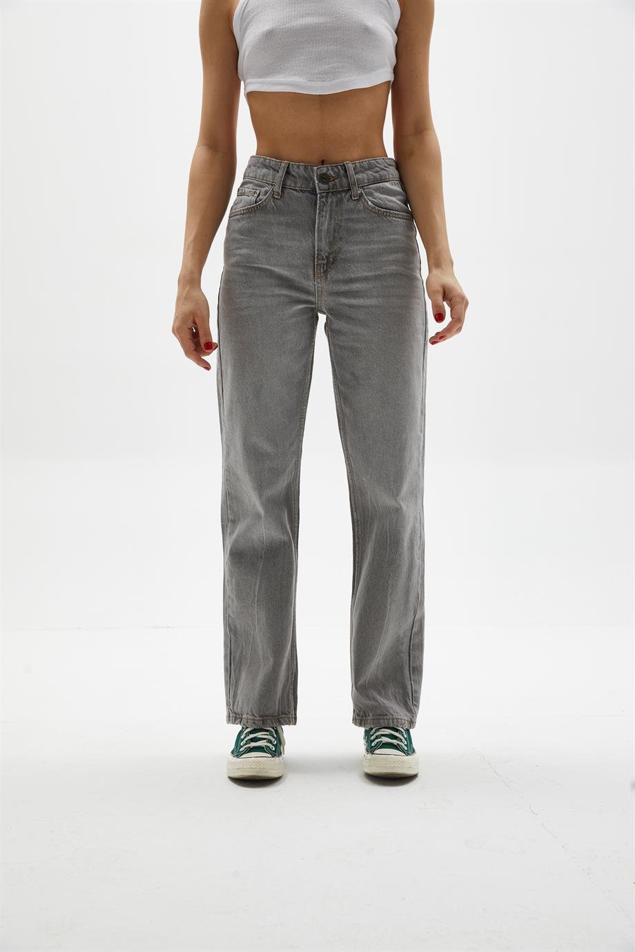 Gri Straight Fit Jean