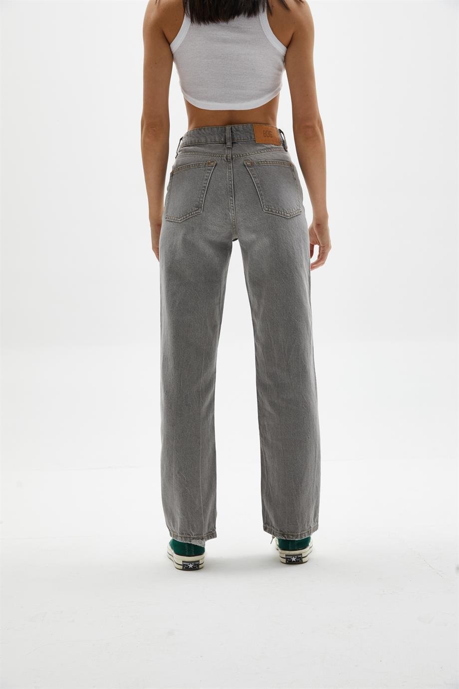 Gri Straight Fit Jean