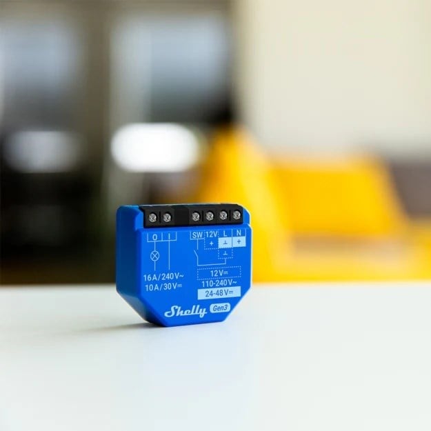 Shelly 1L Gen3 Wi-Fi Bluetooth akıllı röle kompakt tasarım görünümü