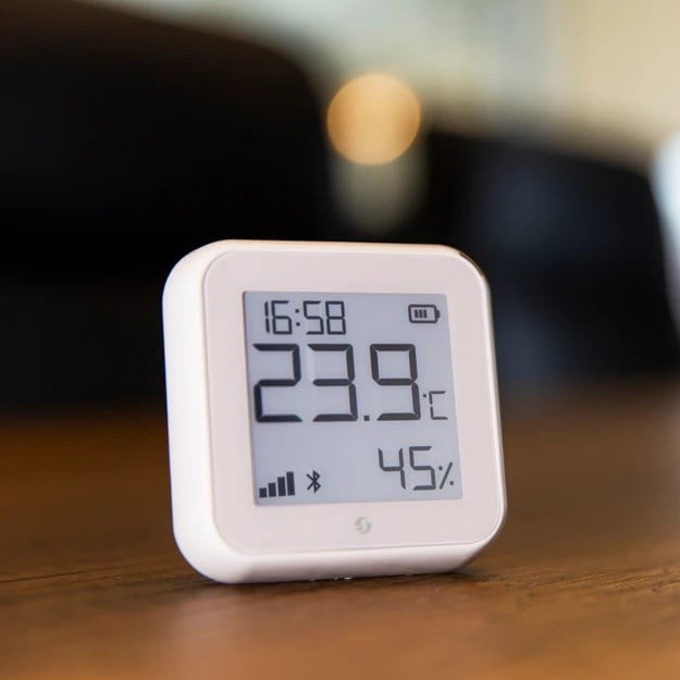 Shelly H&T Gen3 Mat Beyaz Wi-Fi Bluetooth sıcaklık nem sensörü ortam ölçüm görünümü