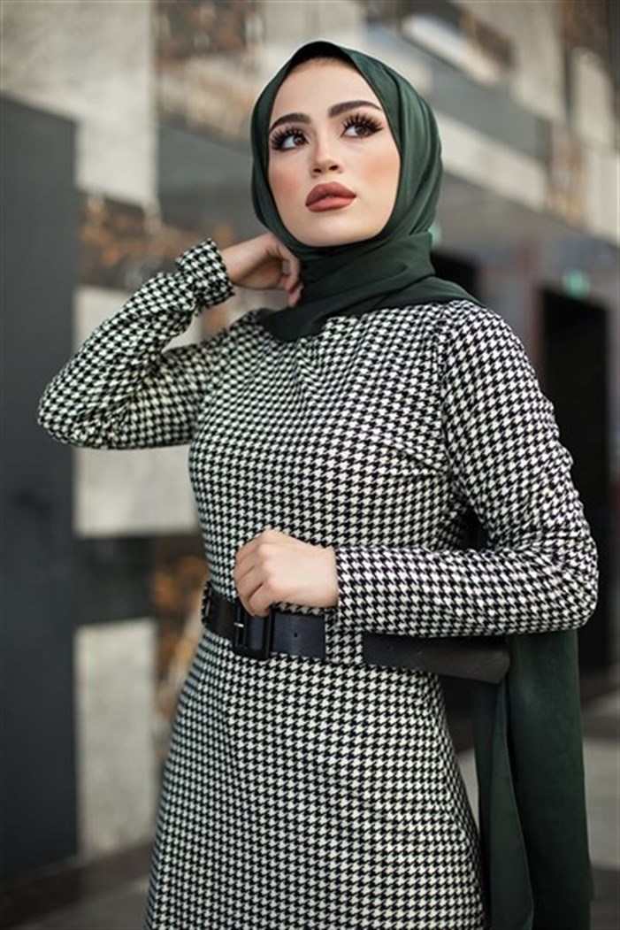 Kazayağı Desen Tesettür Elbise - Siyah