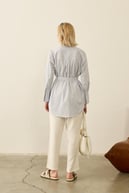 Linens Seyyar Kuşaklı Çizgili Pamuk Gömlek MAVİ
