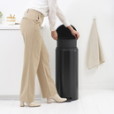 Brabantia Newicon Matt Black Pedalli Çöp Kutusu 30 L