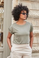 JUMENTKadın Modal Penye Geniş Sıfır Yaka Düşük Omuzlu Apoletli Kısa Kol T-shirt Bluz-Haki