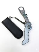 CARBON FISH GRIP  - Balık Tutucu Kamuflaj Desen 28 Cm