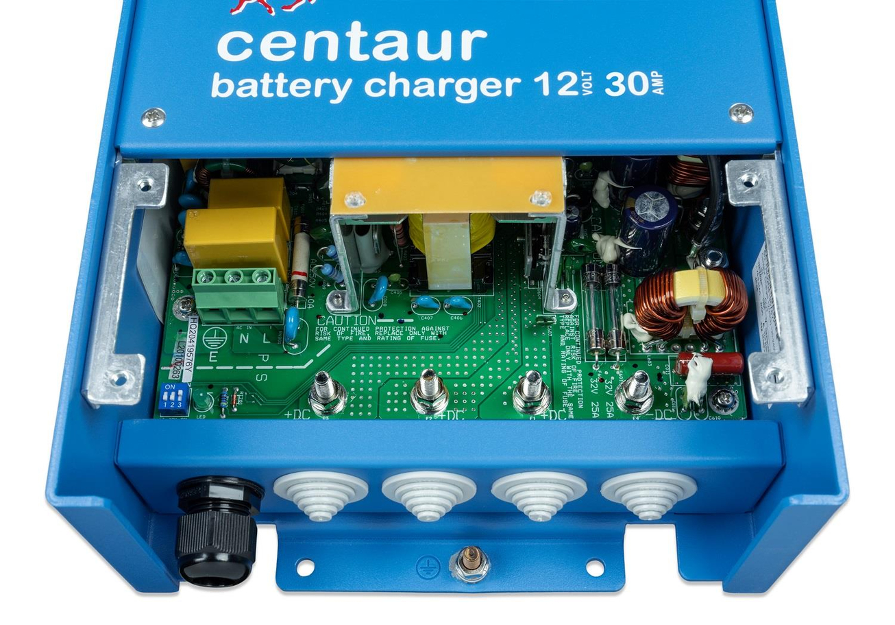 Victron Energy Centaur 12V 30 Amper Redresör