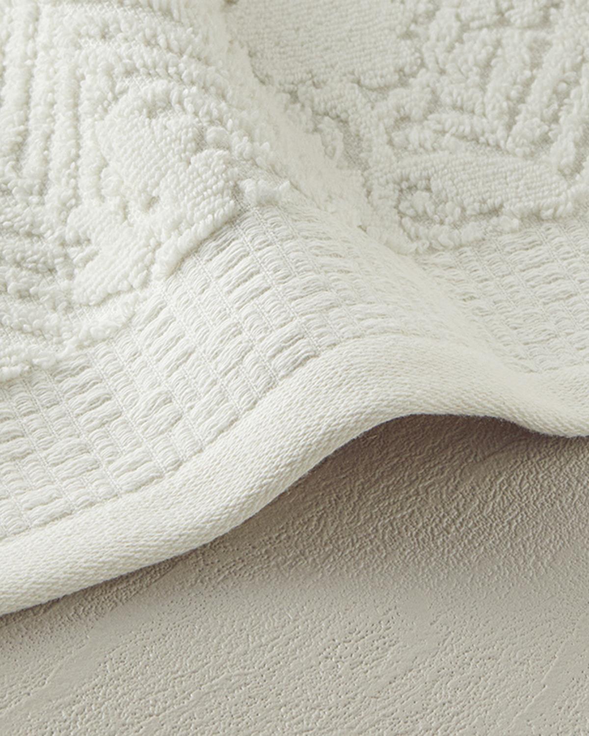 Alyssa Pamuklu Jakarlı Yüz Havlusu Ekru