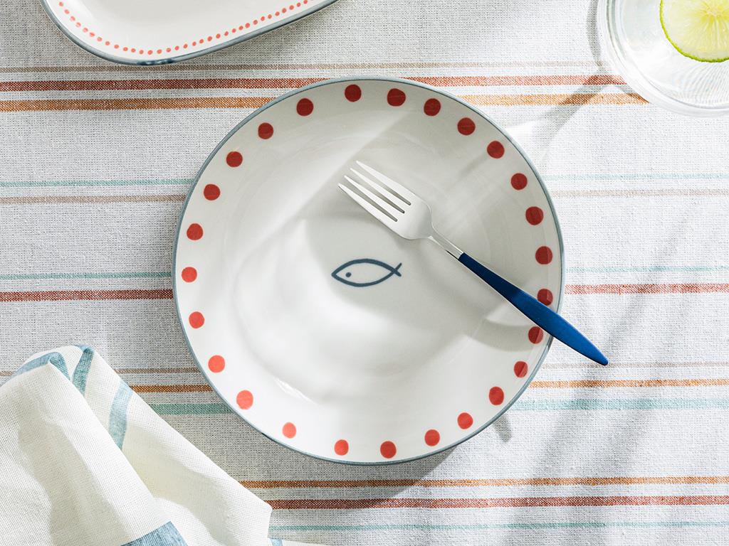 Aquatic Fish Porselen Pasta Tabağı Kırmızı