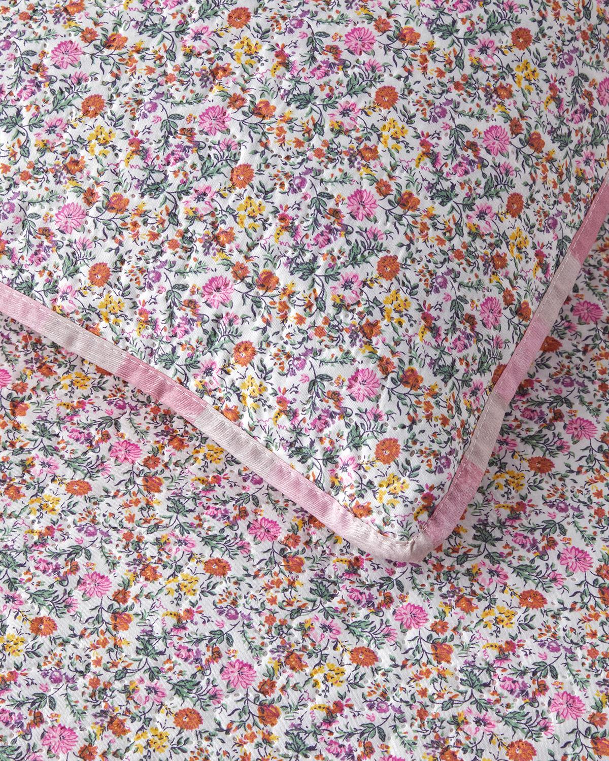 Blushing Blooms Çok Amaçlı Tek Kişilik Yatak Örtüsü Takımı 160x220 cm Pembe