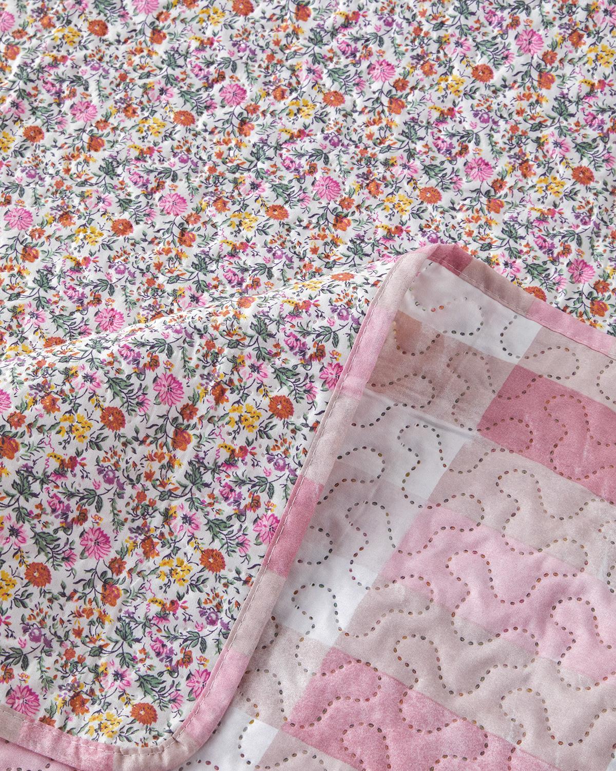 Blushing Blooms Çok Amaçlı Tek Kişilik Yatak Örtüsü Takımı 160x220 cm Pembe