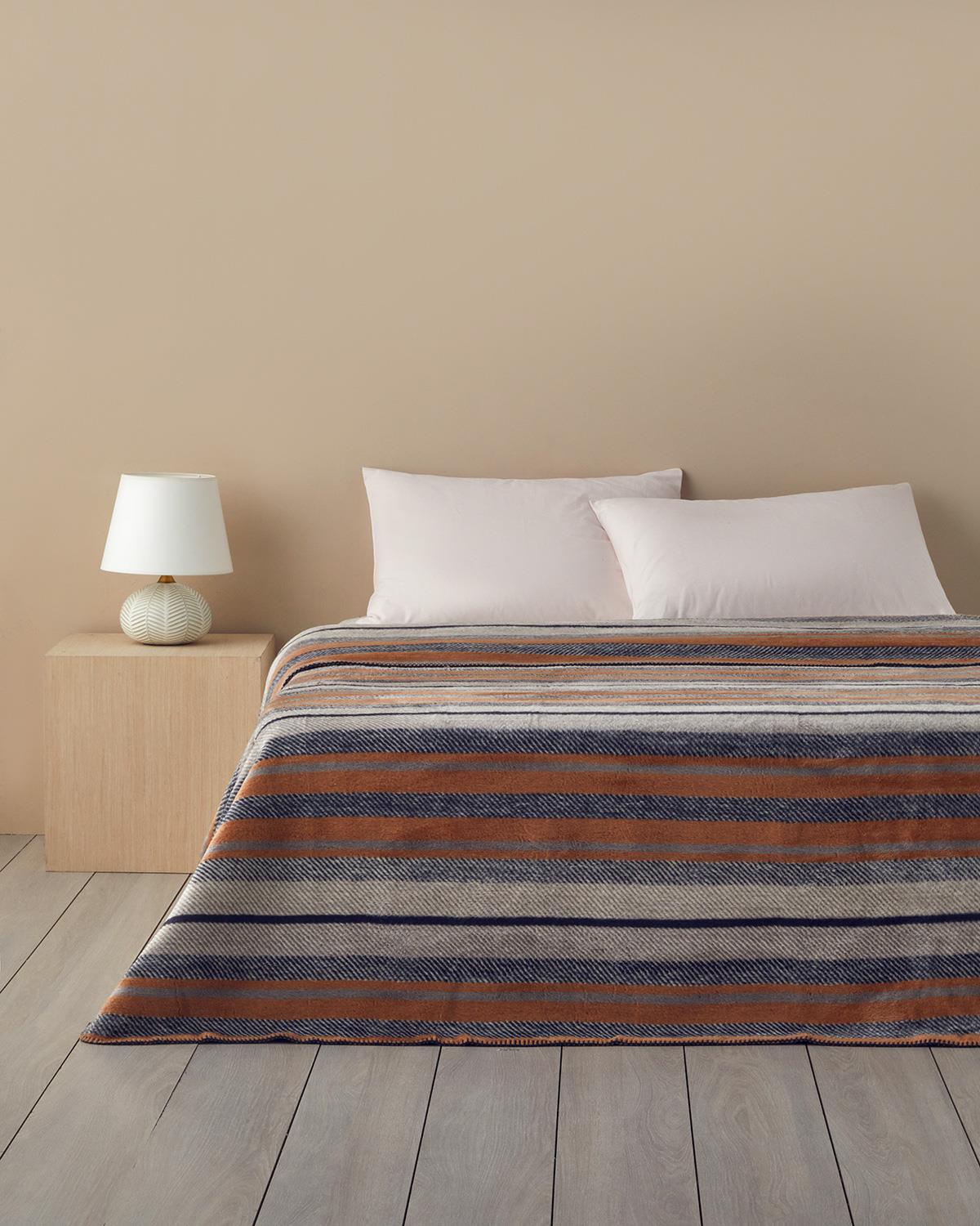 Bold Stripe Akrilik Tek Kişilik Battaniye 150x200 cm Antrasit