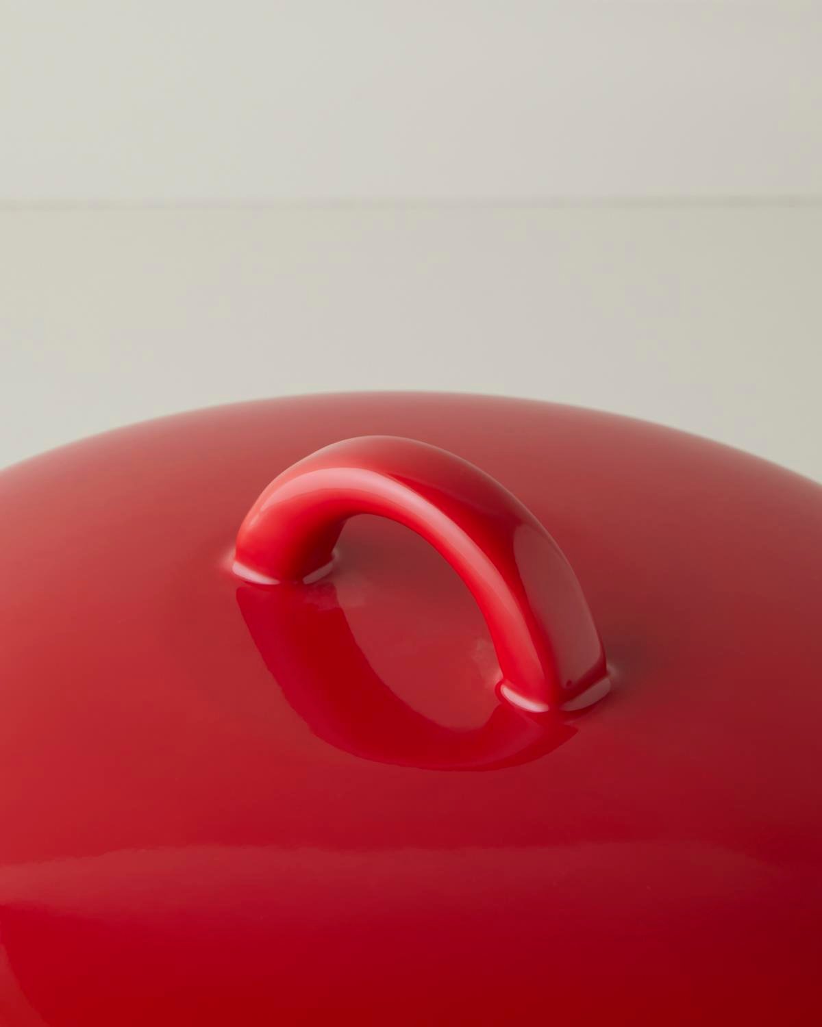 Bright Parade Emaye Bakraç 20 cm Kırmızı