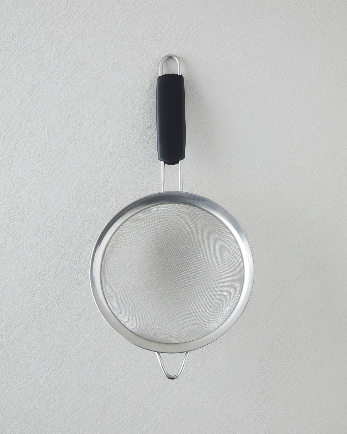 Brims Paslanmaz Çelik Süzgeç 18 cm Siyah