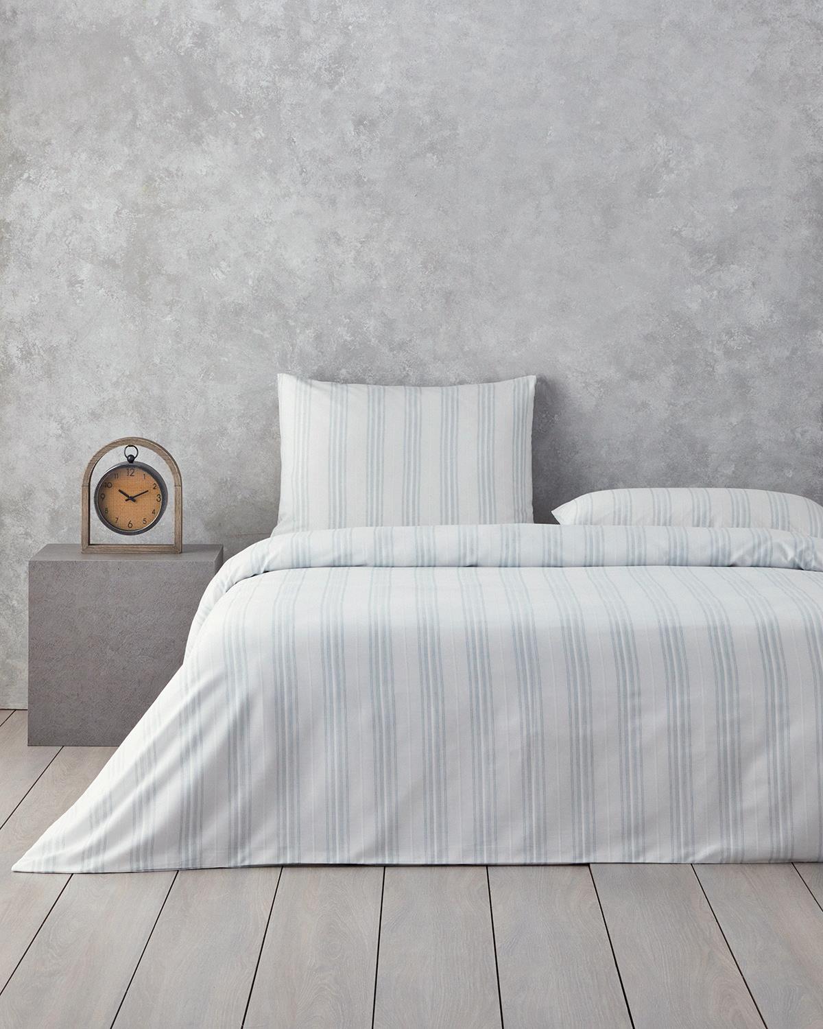Calm Stitch Çift Kişilik Nevresim Takımı Koyu Seledon