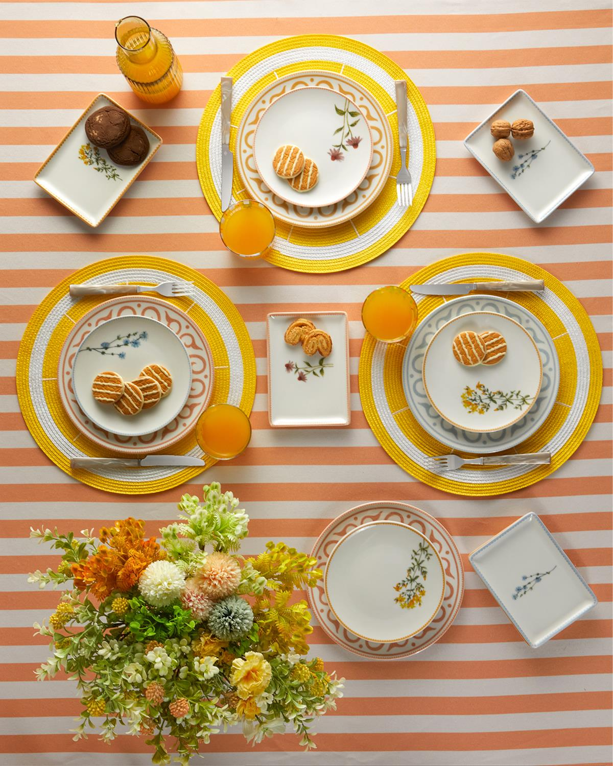 Calypso Porselen Kahvaltı ve Sunum Seti 18 Parça 6 Kişilik Renkli