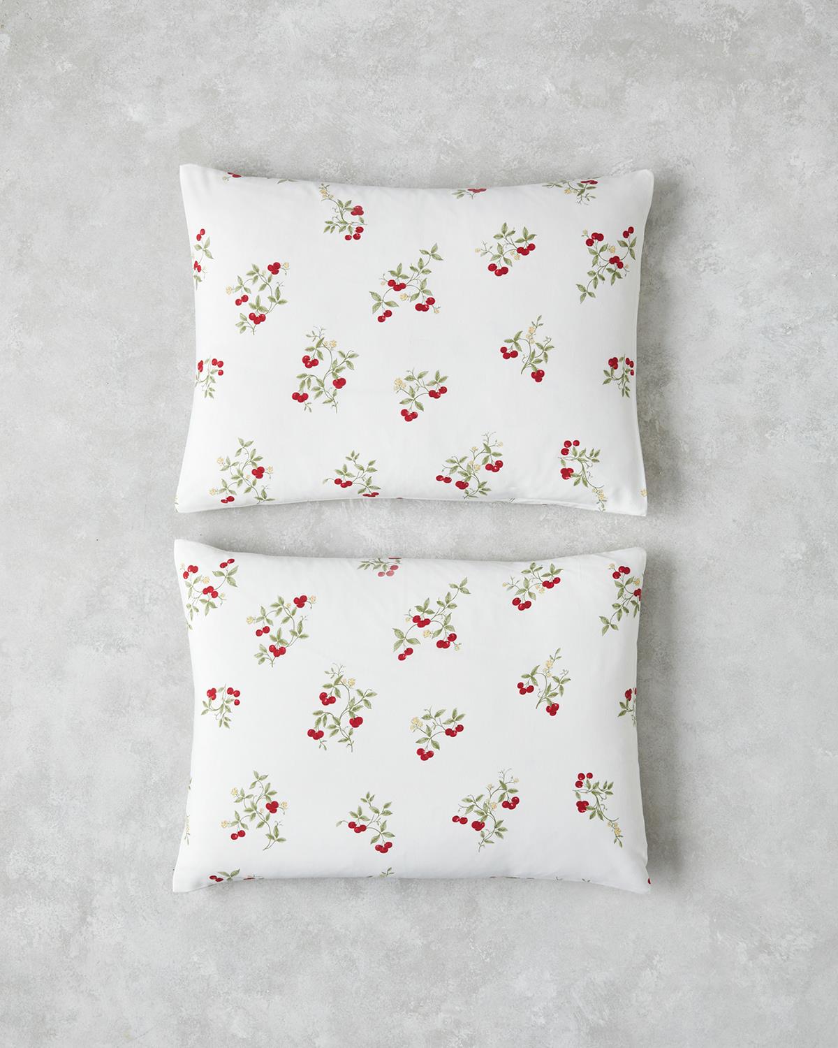 Cherry Blossom Kolay Ütülenir 2'li Yastık Kılıfı 50x70 cm Beyaz - Kırmızı