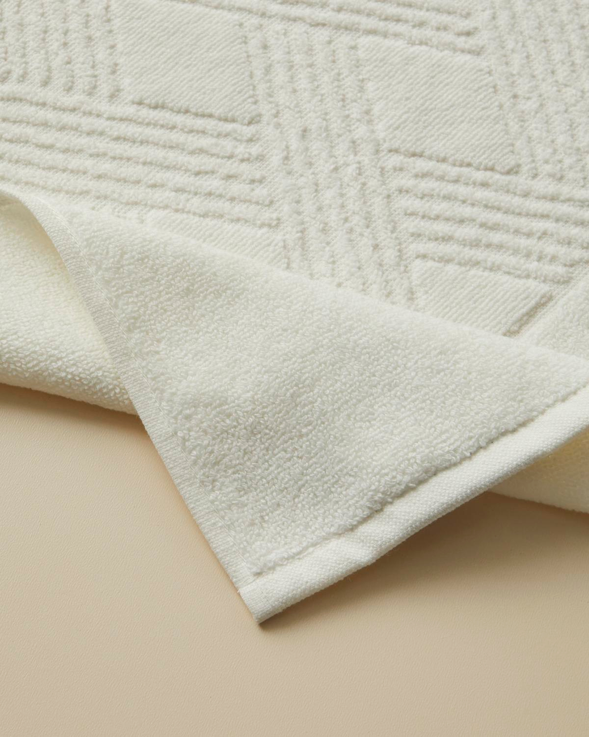 Chic Diamond Pamuk Ayak Havlusu 50x70 cm Fildişi