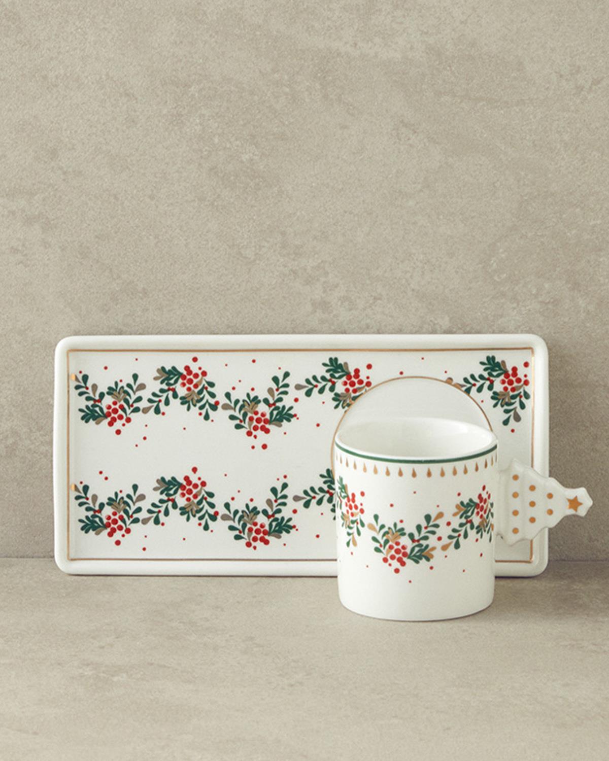 Christmas Tree New Bone China Tepsili Kahve Fincan Takımı Yeşil – Kırmızı