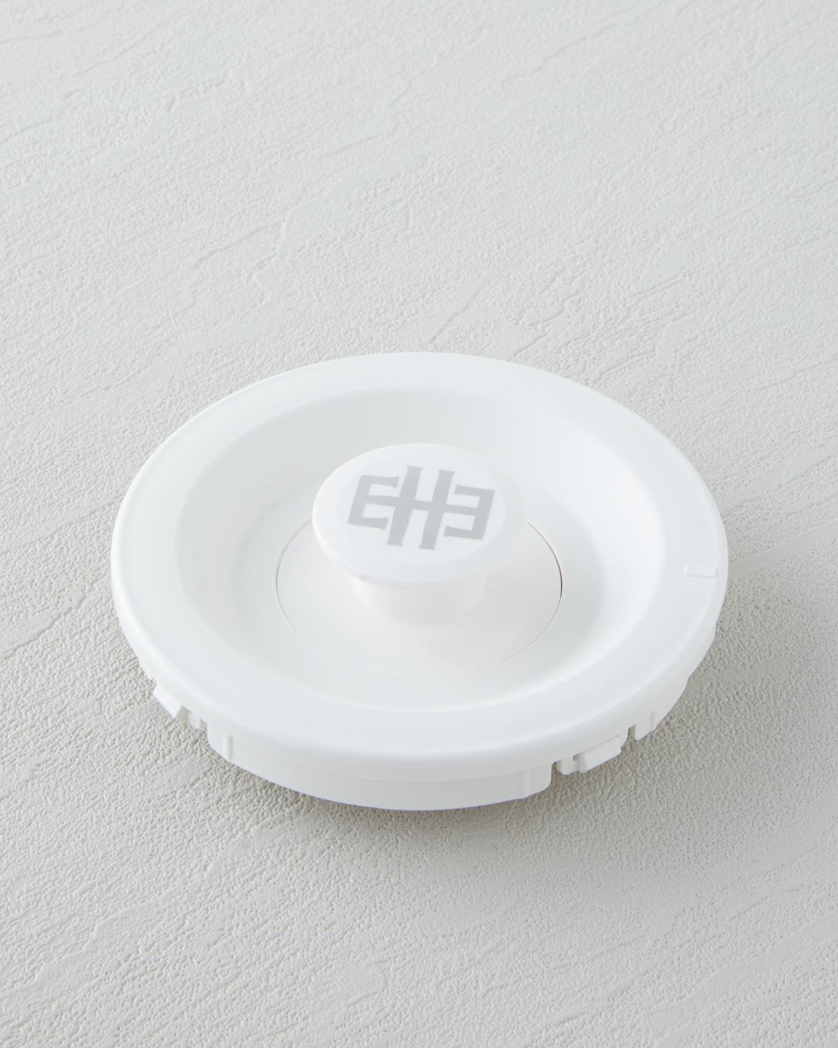 CMK DEMLİK KAPAĞI BEYAZ LOGOLU Krom