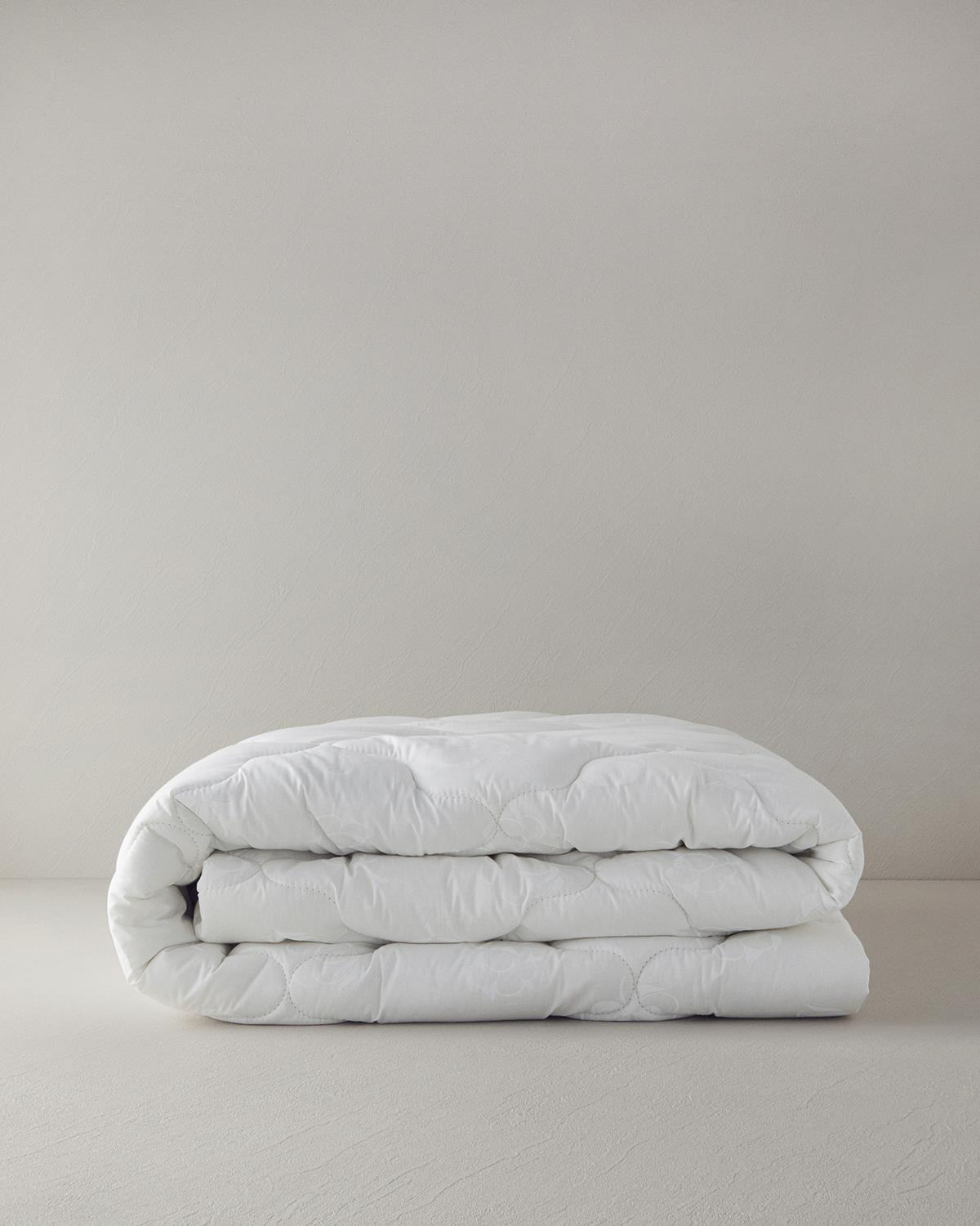 Comfy Pamuk Çift Kişilik Yorgan Beyaz