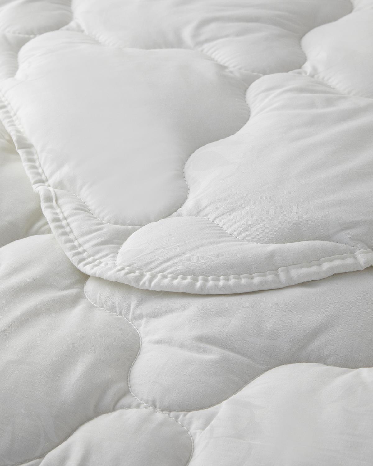 Comfy Pamuk Çift Kişilik Yorgan Beyaz