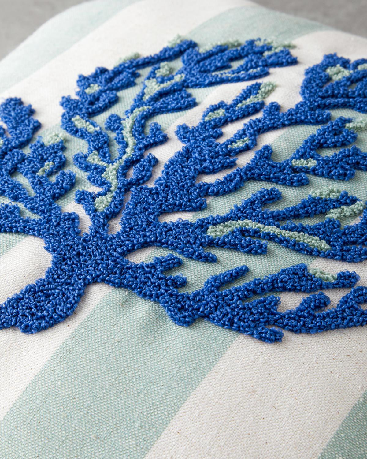 Corallo Punch Nakışlı Kırlent Kılıfı 45x45 cm Mavi - Yeşil