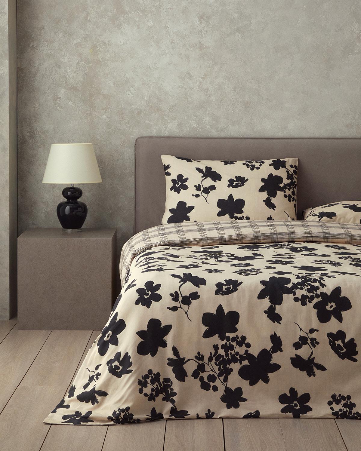 Cosmos Garden Dijital Baskılı Soft Cotton Çift Kişilik Nevresim Seti Bej