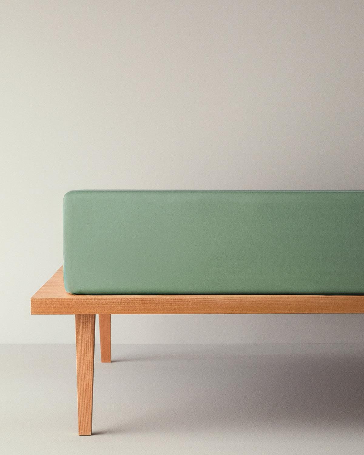 Düz Pamuklu Çift Kişilik Lastikli Çarşaf 160x200 cm Çağla Yeşili