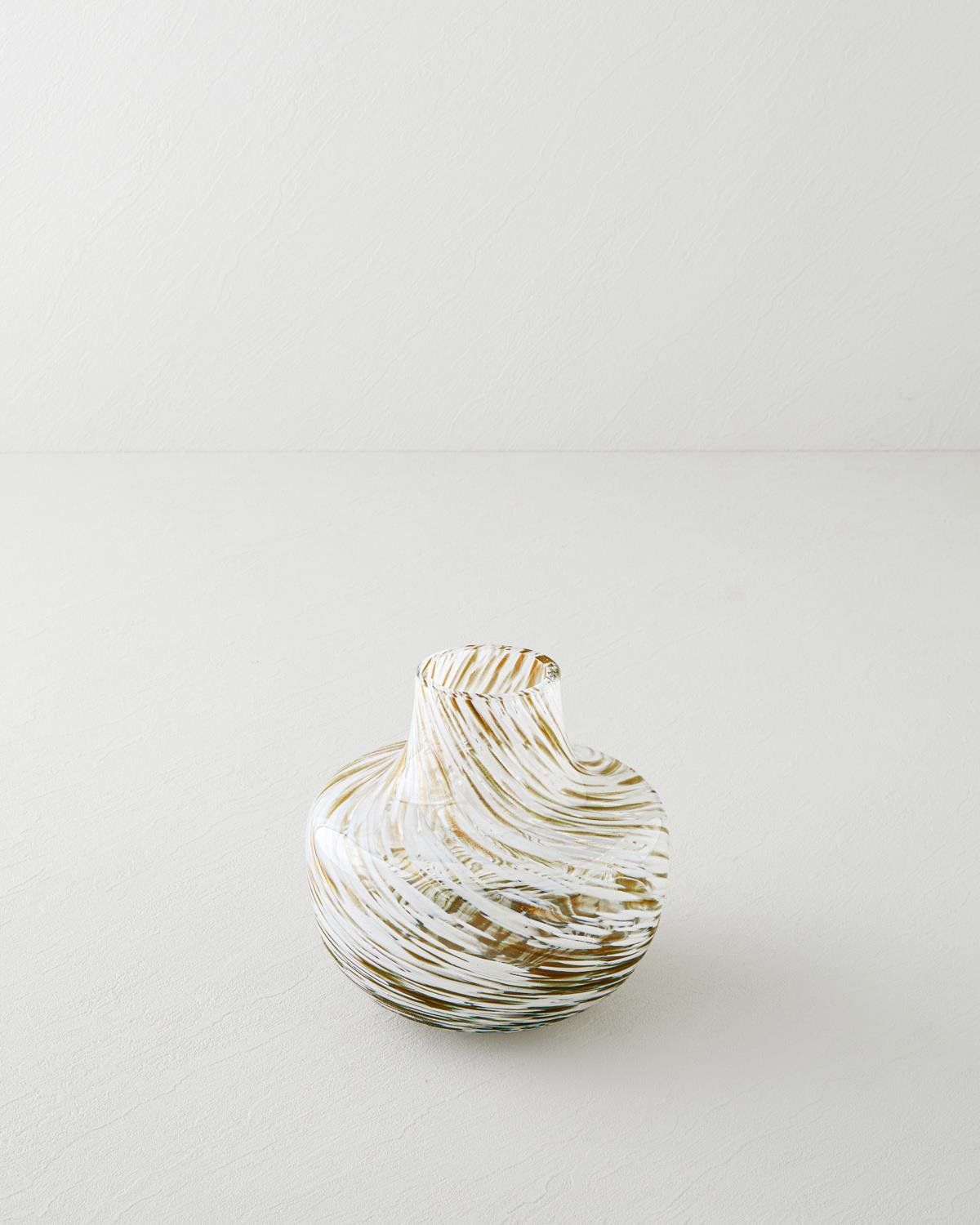 Elegance Cam Vazo 17 cm Beyaz