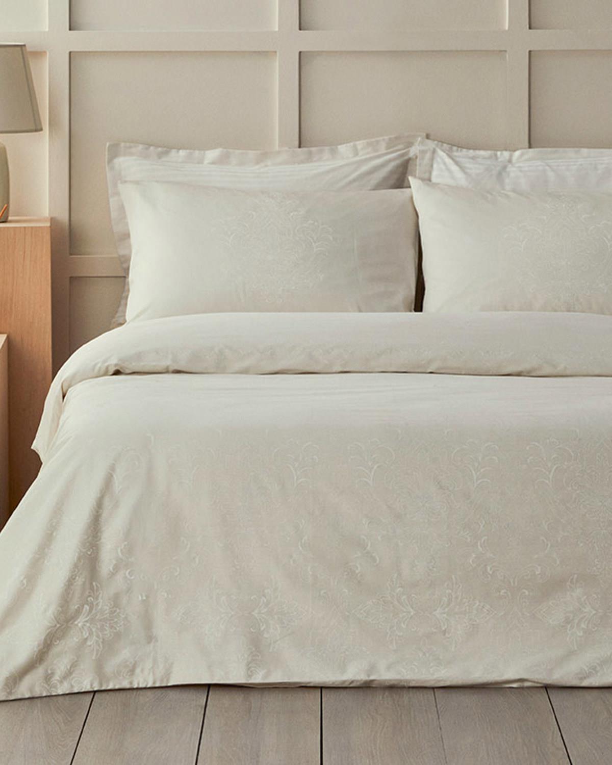 Elegant Crown Pamuk Saten King Size Nevresim Takımı Fildişi