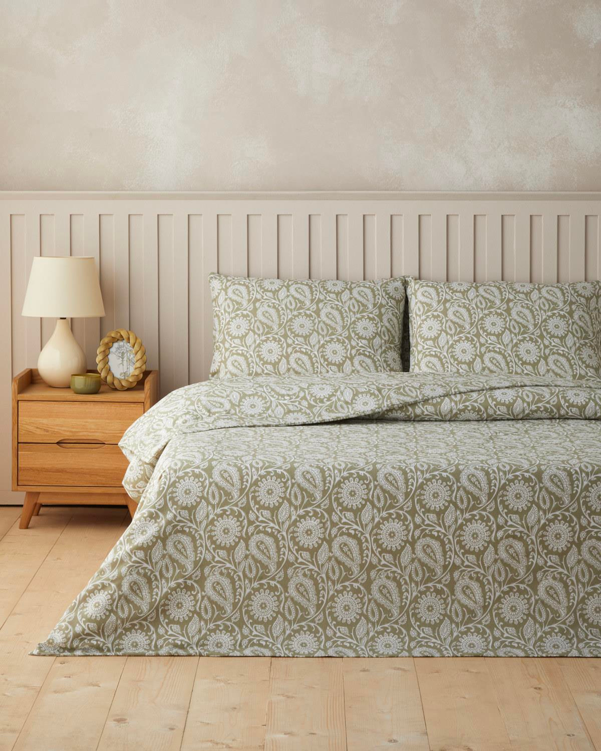 Ethnic Charm Kolay Ütülenir Çift Kişilik Nevresim Takımı 200x220 cm Yağ Yeşili