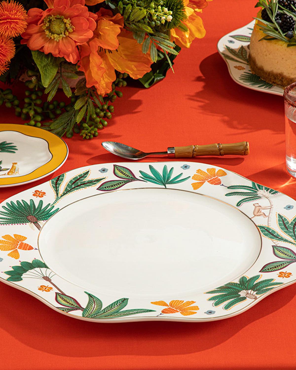 Exotic Leaves New Bone China Supla 32 cm Beyaz
