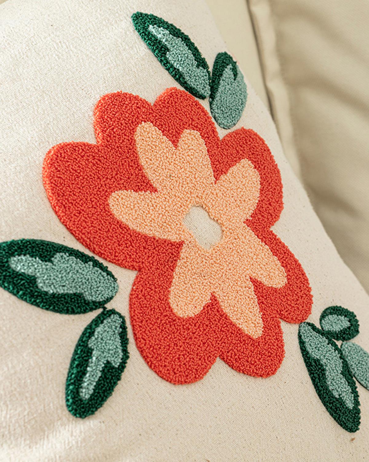 Fleur Punch Nakışlı Kırlent Kılıfı Naturel