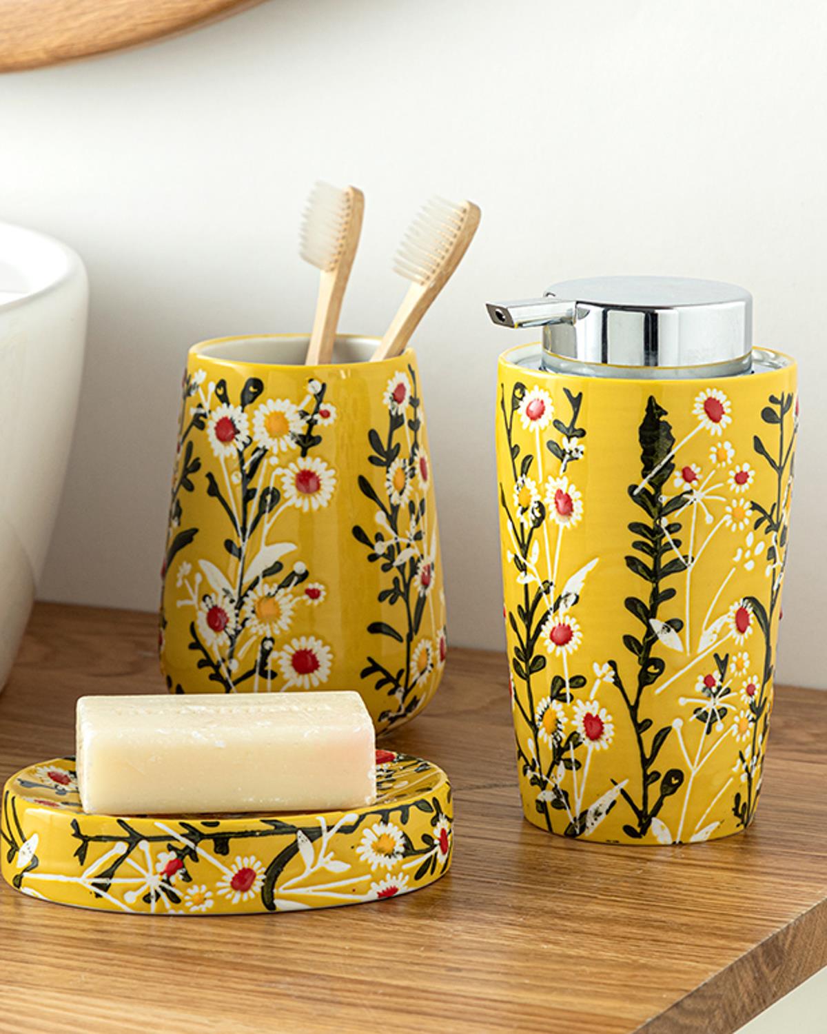 Flowery 3'lü Banyo Seti 9x9x15,5+9x9x12+12x8,5x2,5cm Sarı