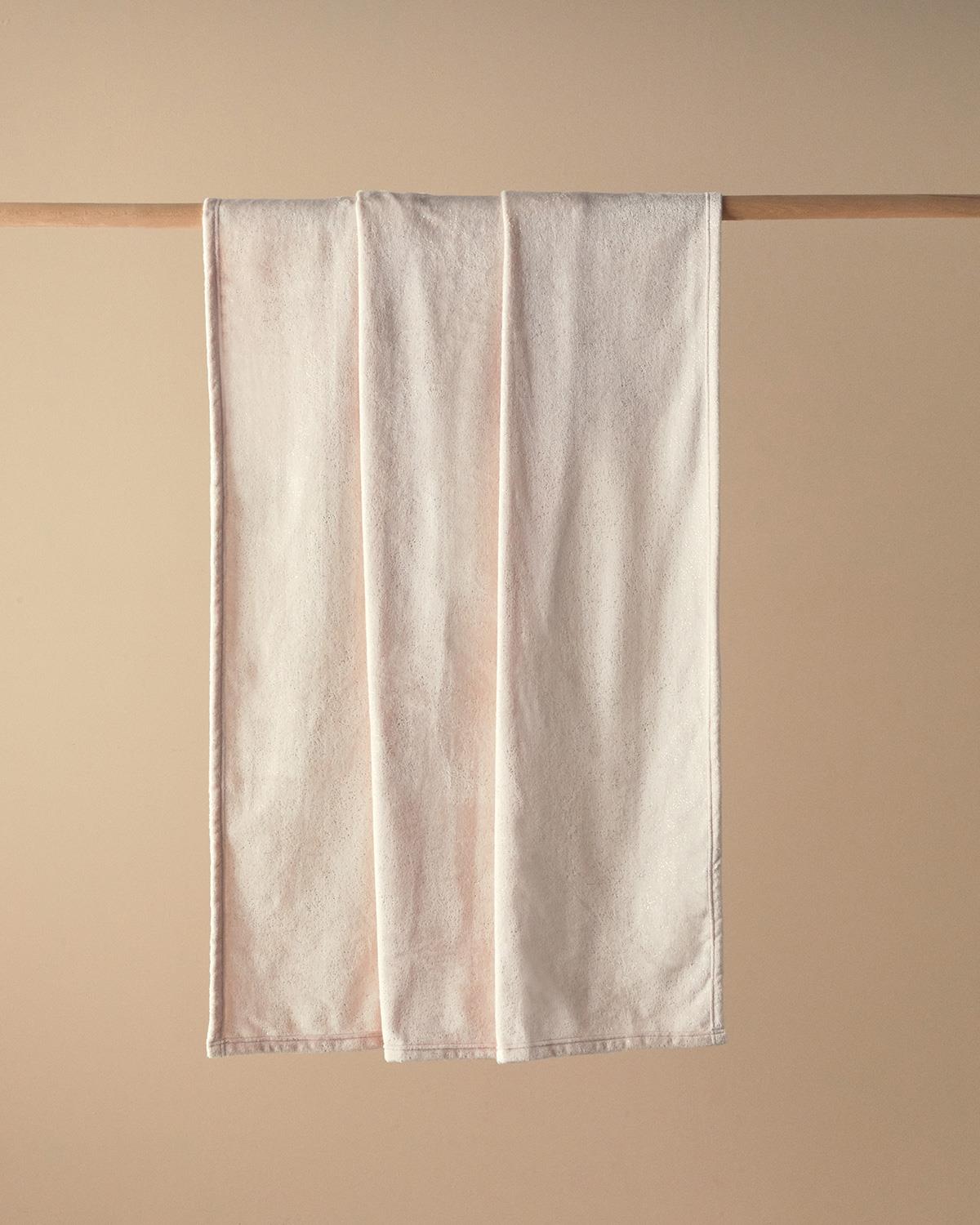 Gleamy Varak Baskılı Super Soft Tv Battaniyesi Krem