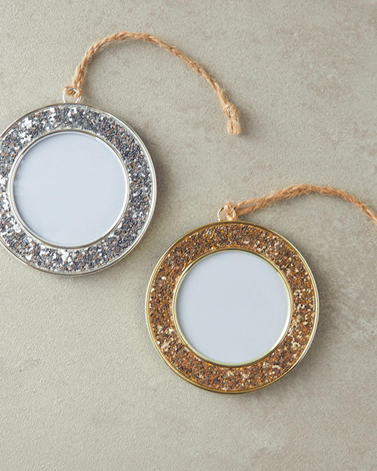 Glitter Çerçeveli Metal Yılbaşı Ağaç Süsü Silver